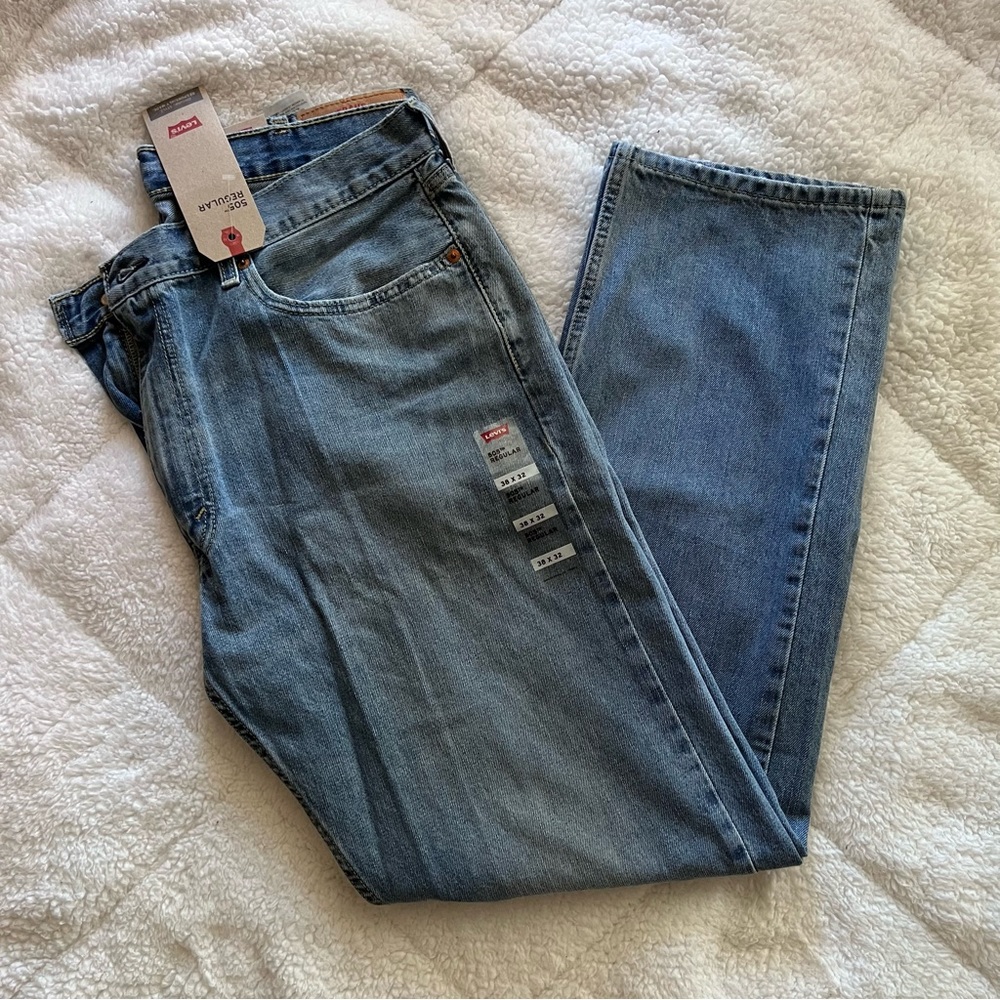 NWT Levi Strauss Mens 505 Jeans 38x32 Medium-Light Wash Straight Leg